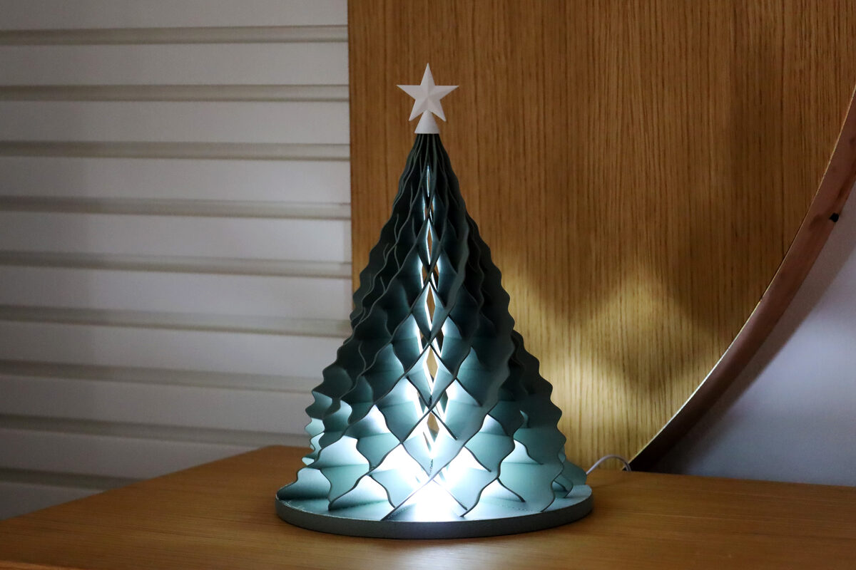 IAP_christmas tree lamp